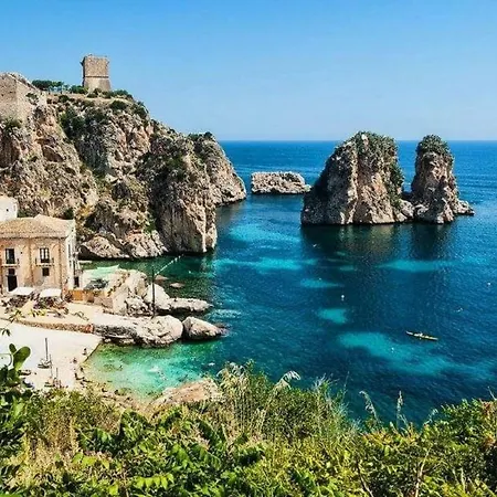Case Vacanze Elena * Trappeto (Sicily)
